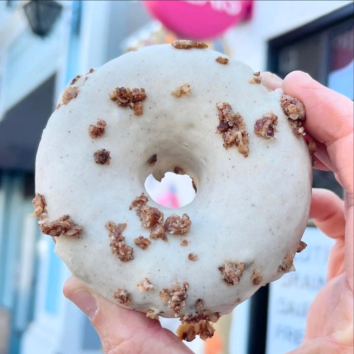 Protein keto donut healthy by Paleo Treats.