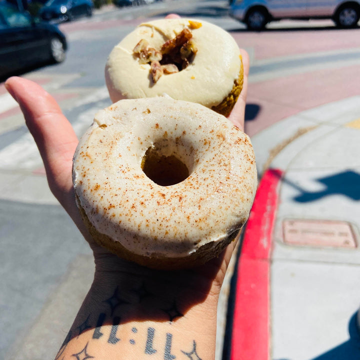Protein keto donuts that are healthy by Paleo Treats.